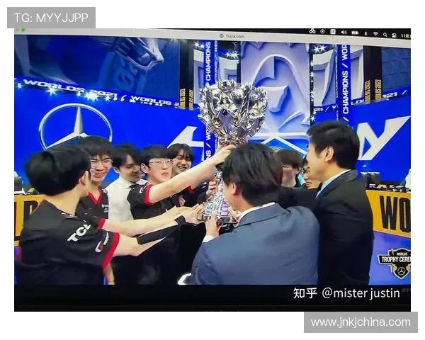 全球总决赛激战正酣各大战队鏖战巅峰谁能问鼎年度最强荣耀