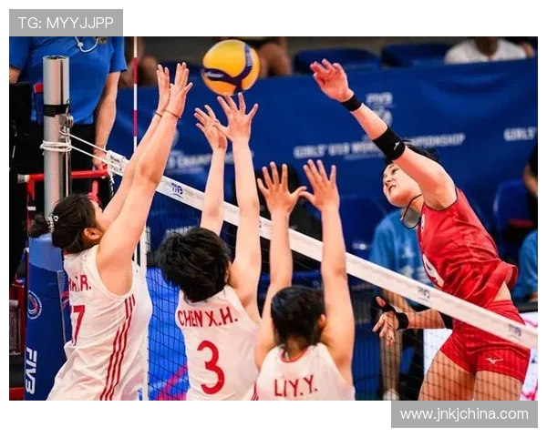 中国女排力克强敌晋级世界杯决赛 全员表现亮眼赛后激动庆祝