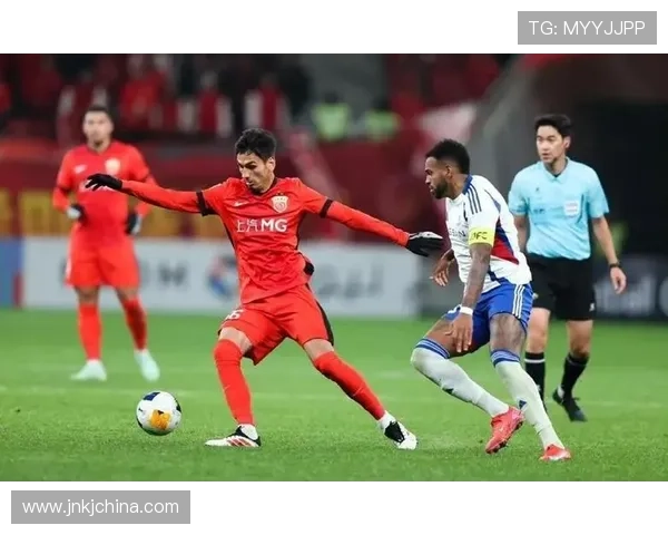 国足主场逆转夺冠全场沸腾新星闪耀展现中国足球崛起力量