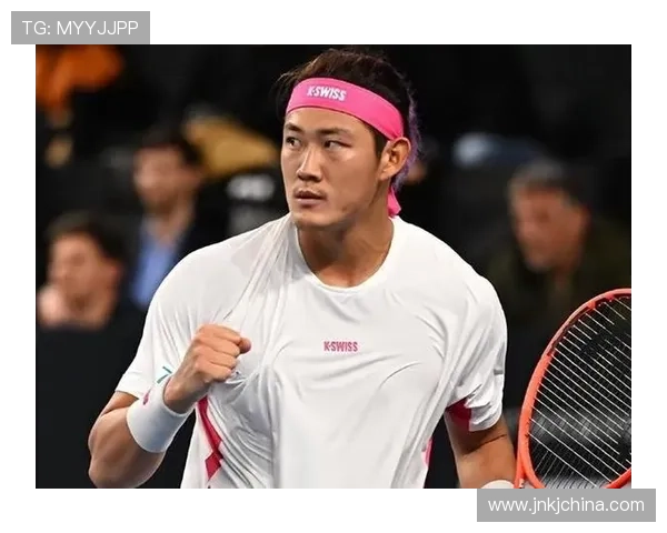 张之臻强势逆转晋级八强中国网球迎来历史性突破