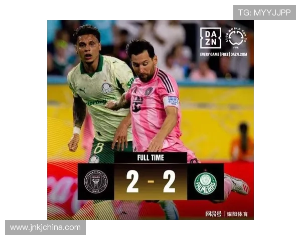 梅西带领巴黎圣日耳曼战胜曼联 全场精彩表现助球队顺利晋级欧洲冠军联赛八强