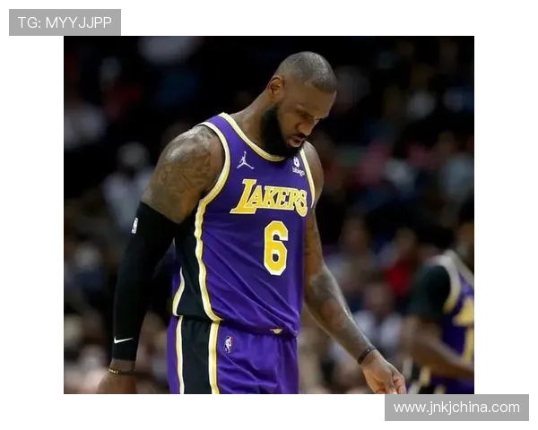 詹姆斯续约湖人队获官方确认 新赛季目标冲击第五座总冠军