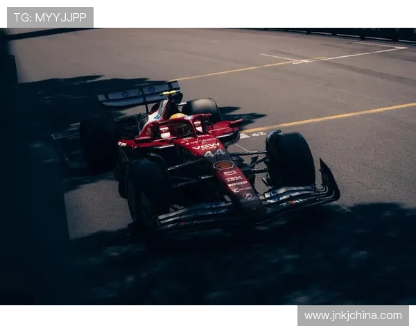 F1新赛季前瞻：车队阵容调整与技术革新引发热议