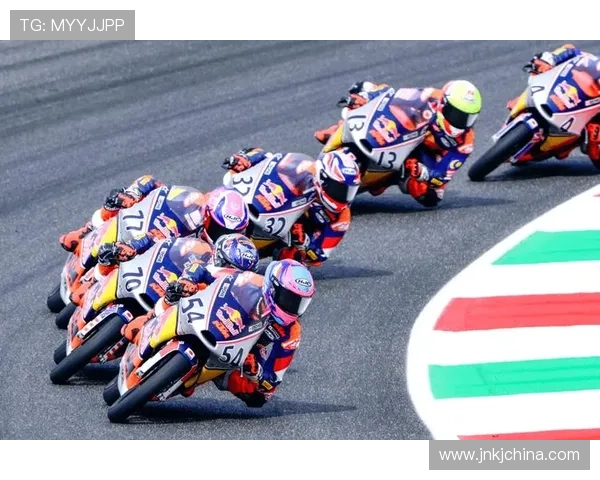 新赛季MotoGP群雄争霸最新战况深度解析与赛道趋势前瞻报道