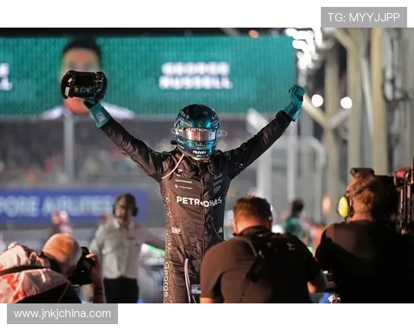 新赛季F1车队竞争全面升级，多位车手转会动向引发联盟震动强烈