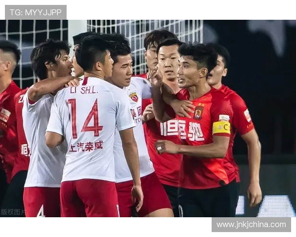 新赛季焦点对决点燃赛场国家队与豪门俱乐部全面冲击冠军目标明确